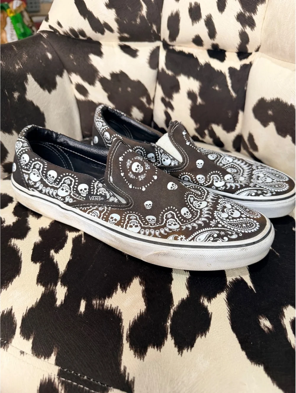 Vans Slip-On Shoes Black and White Skull Bandana Print Size 11.5